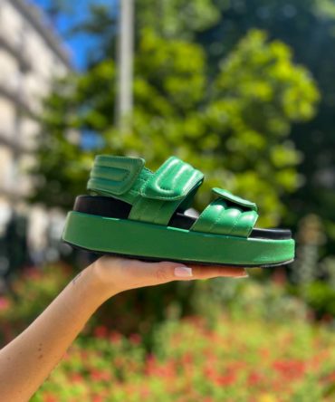 Sandales Dries Van Noten en cuir vert